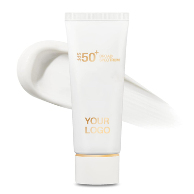 SPF 50 男性用 日焼け止め ブロードスペクトル UVA/UVB 防護 軽量 白いカストなし